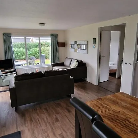 Chalet Mooi Op Prachtige Plek In Het